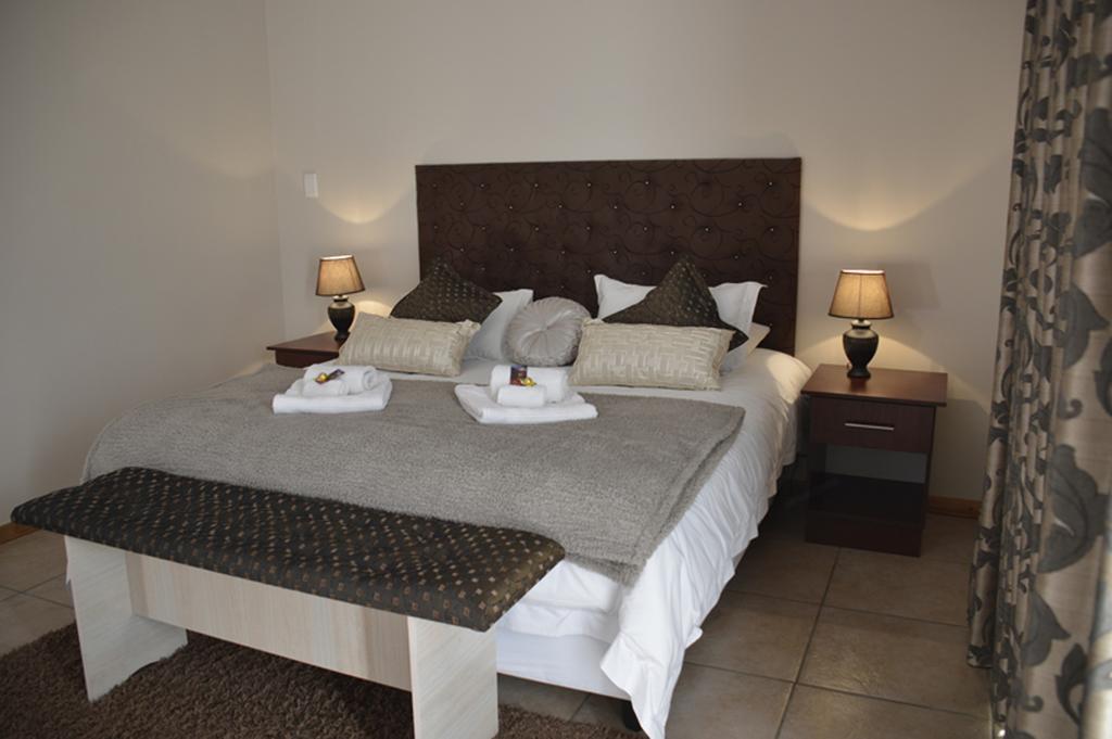 Two Bells Guest House بلومفونتين الغرفة الصورة