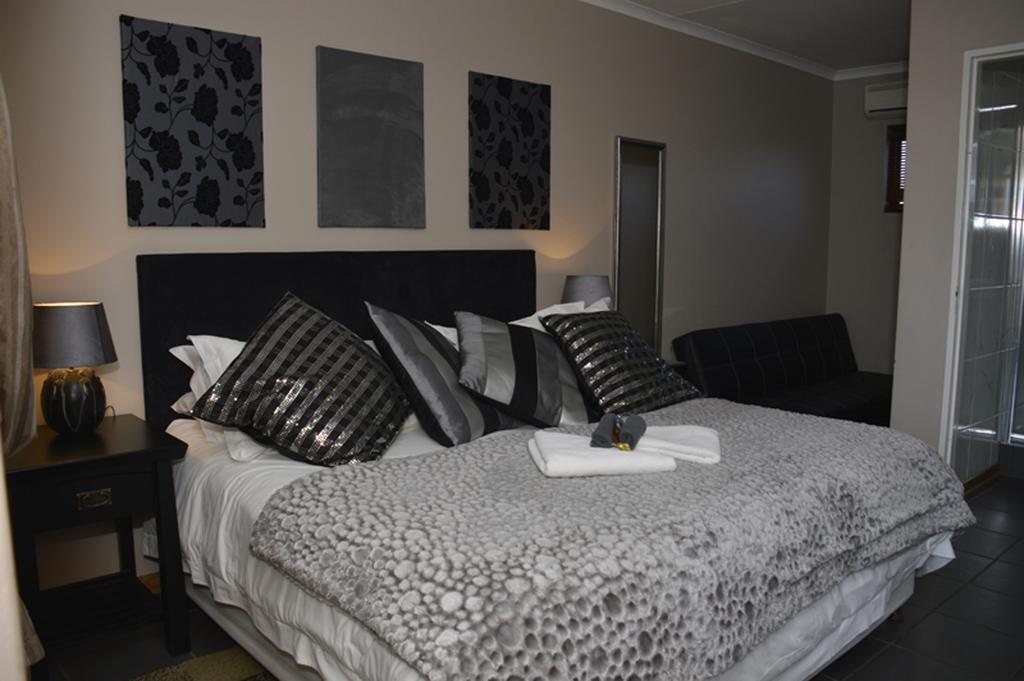 Two Bells Guest House بلومفونتين المظهر الخارجي الصورة