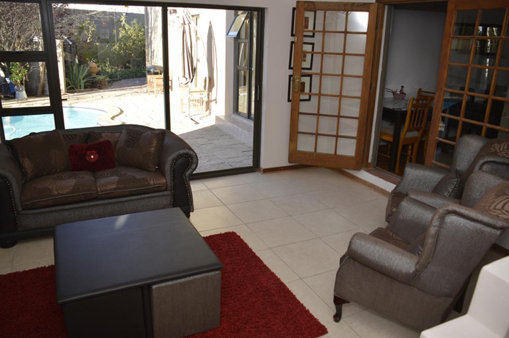 Two Bells Guest House بلومفونتين المظهر الخارجي الصورة